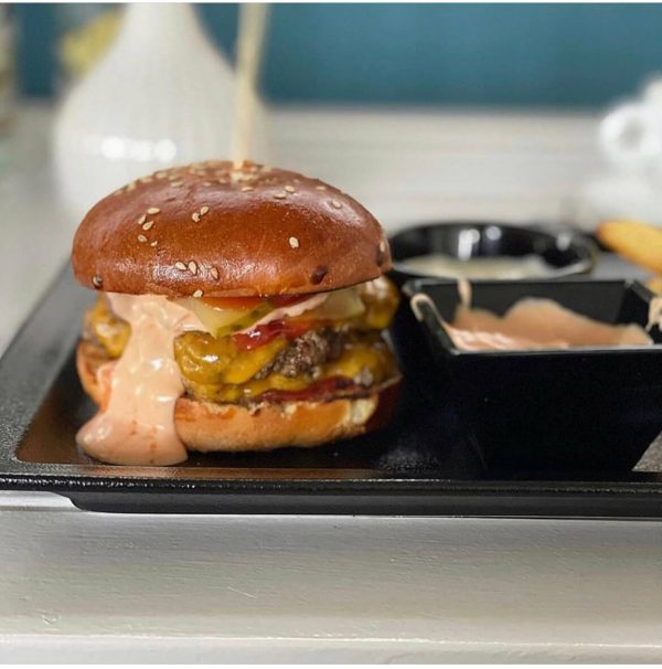 DUBLU CHEESBURGER